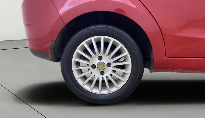 2015 Tata Zest XT PETROL, Petrol, Manual, 69,915 km, Right Rear Wheel