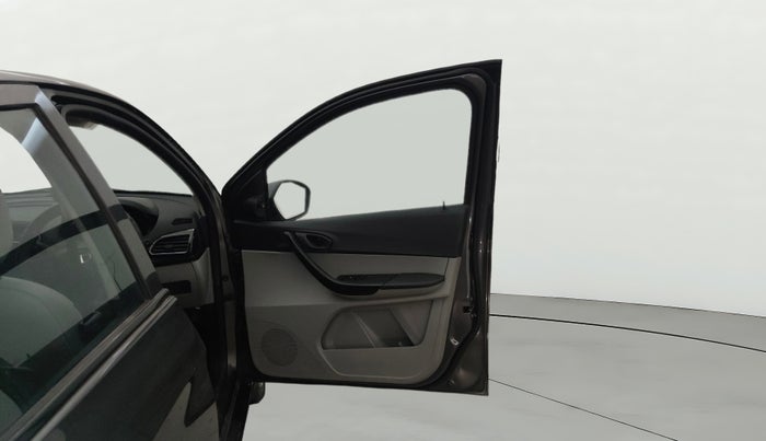 2020 Tata Tiago XT PETROL, Petrol, Manual, 20,855 km, RHS Front Door