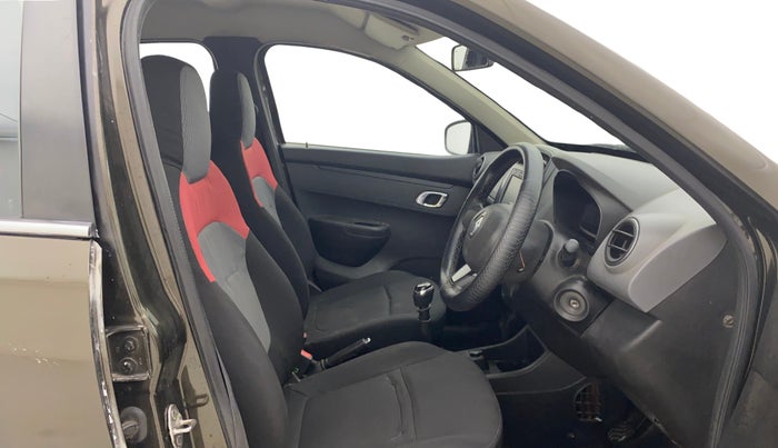 2019 Renault Kwid RXT 1.0 (O), Petrol, Manual, 62,733 km, Right Side Front Door Cabin