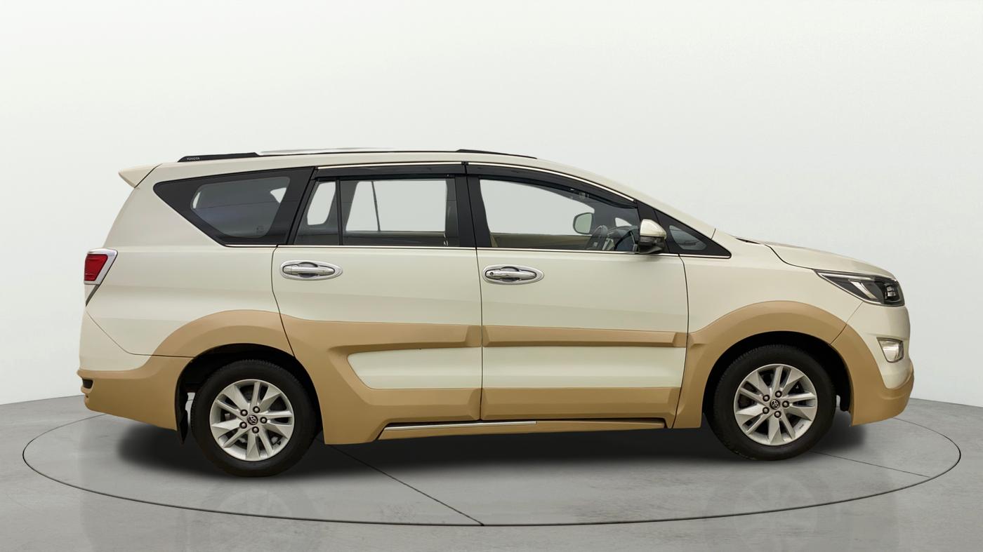 2017 Toyota Innova Crysta 2.4 VX 7 STR, Diesel, Manual, 77,856 km, Right Side View