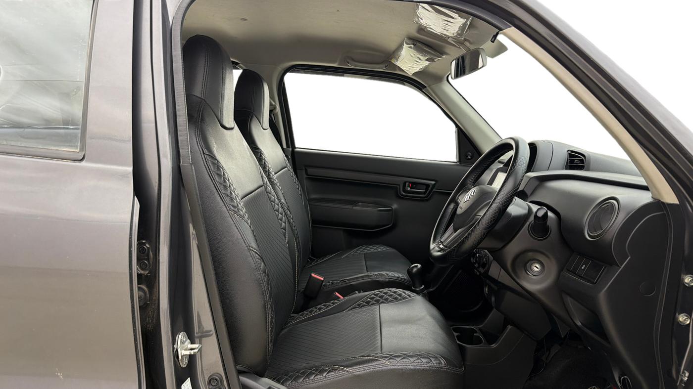 2023 Maruti S PRESSO VXI, Petrol, Manual, 29,532 km, Right Side Front Door Cabin