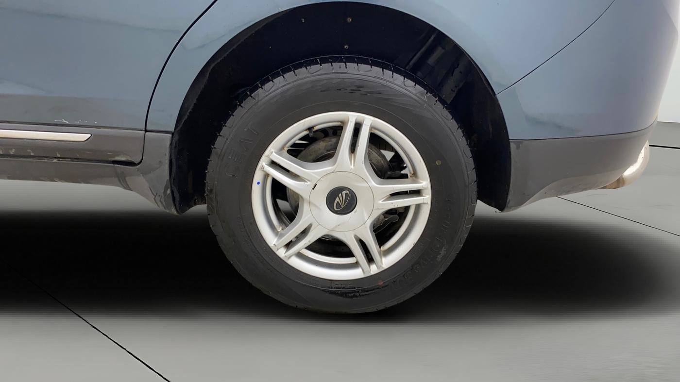2019 Mahindra MARAZZO M6 8 STR, Diesel, Manual, 81,961 km, Left Rear Wheel