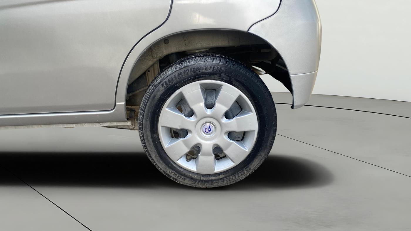 2013 Maruti Alto K10 VXI, Petrol, Manual, 51,574 km, Left Rear Wheel