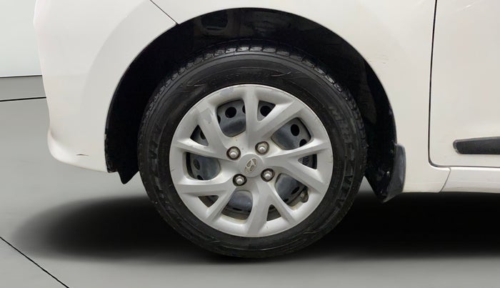 2017 Hyundai Grand i10 SPORTZ (O) 1.2 KAPPA VTVT, Petrol, Manual, 50,093 km, Left Front Wheel