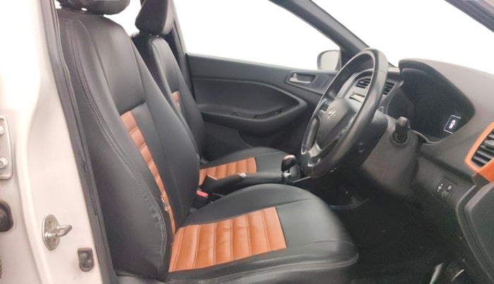 2017 Hyundai i20 Active 1.2 SX, Petrol, Manual, 59,486 km, Right Side Front Door Cabin