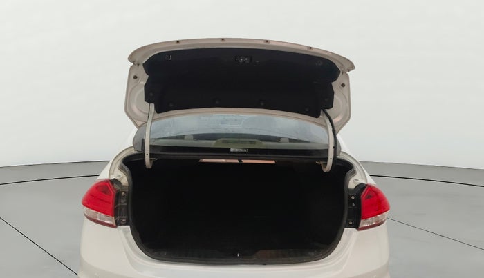 2019 Maruti Ciaz ALPHA  AT 1.5 SHVS PETROL, Petrol, Automatic, 94,150 km, Boot Door Open