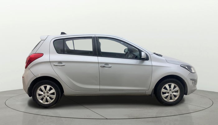 2014 Hyundai i20 ASTA 1.4 CRDI, Diesel, Manual, 1,02,817 km, Right Side View