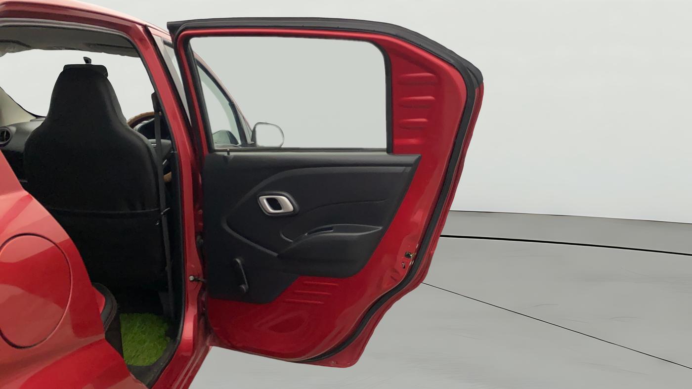 2018 Datsun Redi Go T (O), Petrol, Manual, 20,155 km, RHS Rear Door