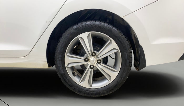 2018 Hyundai Verna 1.6 VTVT SX (O) AT, Petrol, Automatic, 68,366 km, Left Rear Wheel