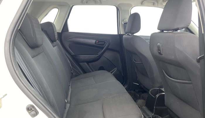 2022 Maruti Vitara Brezza VXI AT SHVS, Petrol, Automatic, 28,419 km, Right Side Rear Door Cabin