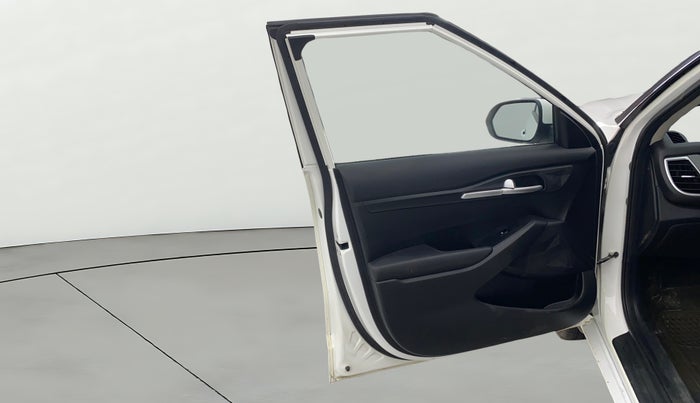 2019 KIA SELTOS HTK 1.5 PETROL, Petrol, Manual, 51,765 km, LHS Front Door