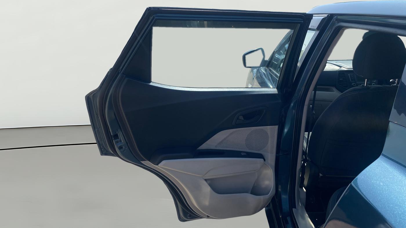2021 Mahindra XUV300 W6 1.5 Diesel, Diesel, Manual, 68,131 km, LHS Rear Door