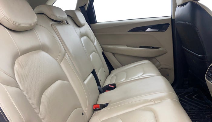2021 MG HECTOR SMART 2.0 DIESEL, Diesel, Manual, 35,850 km, Right Side Rear Door Cabin