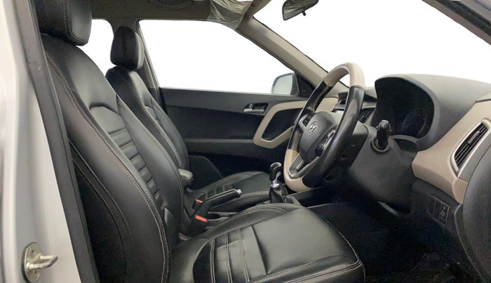 2017 Hyundai Creta SX PLUS 1.6 PETROL, Petrol, Manual, 77,797 km, Right Side Front Door Cabin