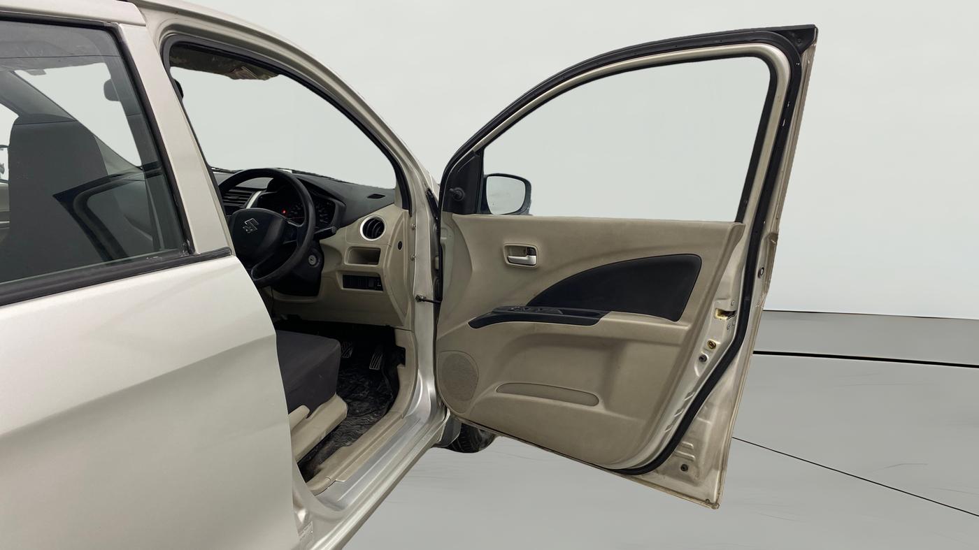 2015 Maruti Celerio VXI, Petrol, Manual, 1,29,781 km, RHS Front Door