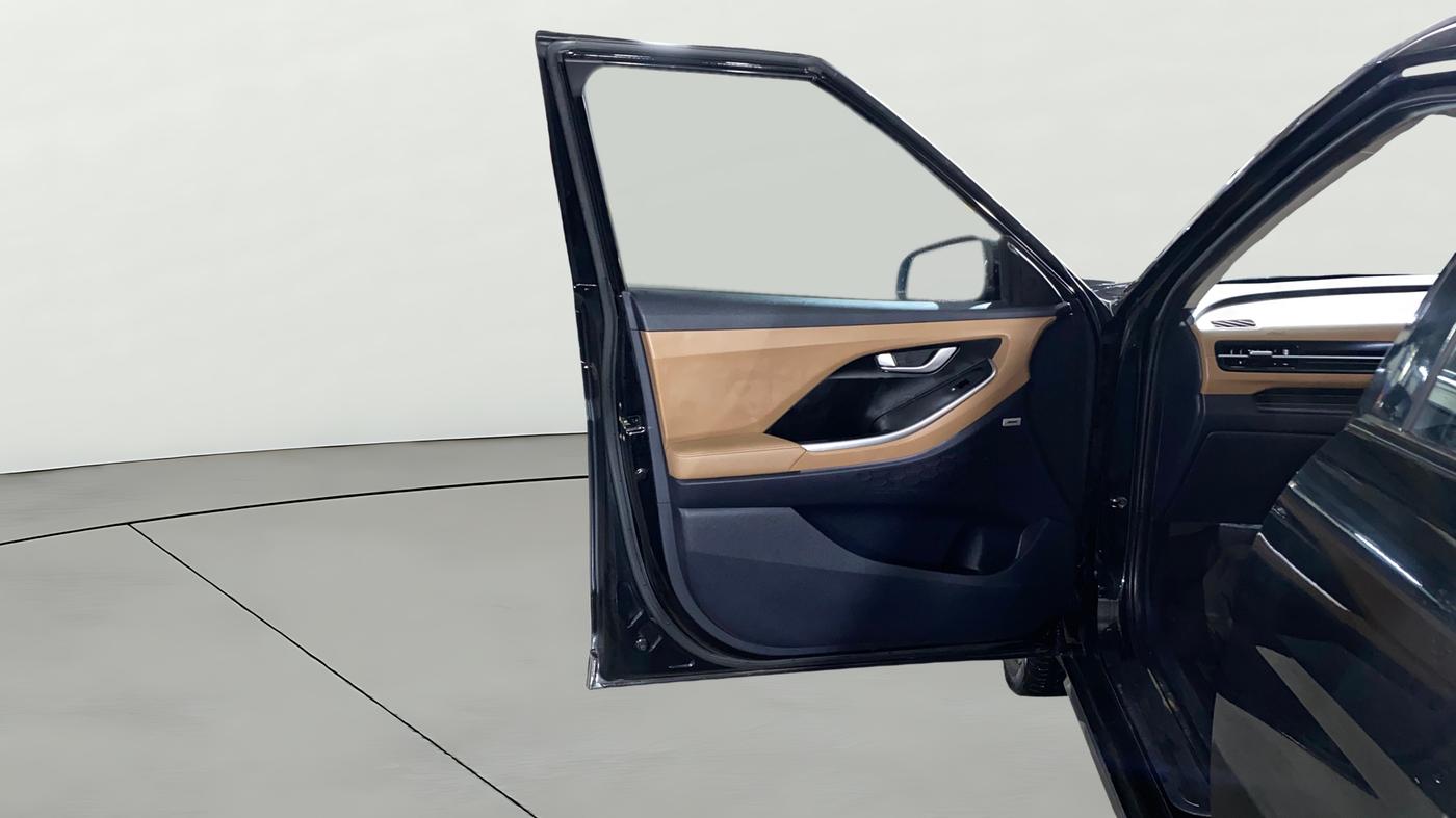 2024 Hyundai ALCAZAR Signature 6 STR 1.5 Diesel Automatic, Diesel, Automatic, 13,741 km, LHS Front Door