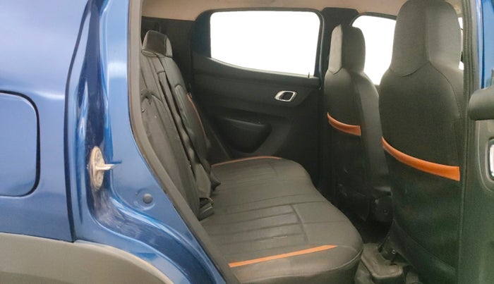 2020 Renault Kwid CLIMBER 1.0 (O), Petrol, Manual, 44,243 km, Right Side Rear Door Cabin