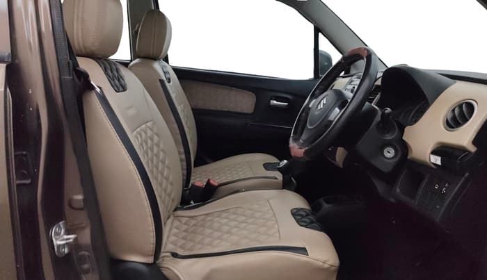 2017 Maruti Wagon R 1.0 VXI, Petrol, Manual, 66,480 km, Right Side Front Door Cabin