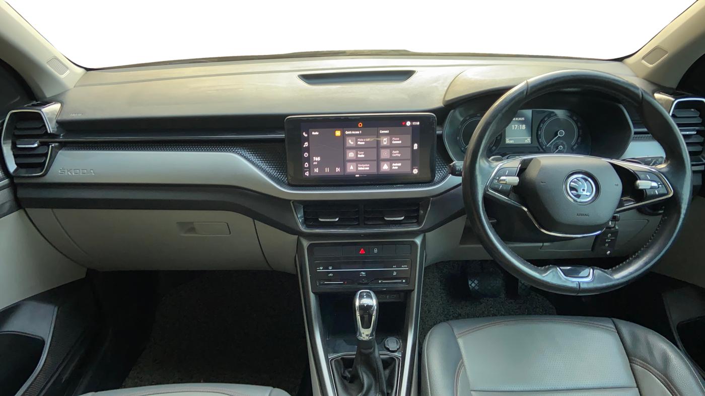 2021 Skoda KUSHAQ AMBITION 1.0L TSI AT, Petrol, Automatic, 64,270 km, Dashboard