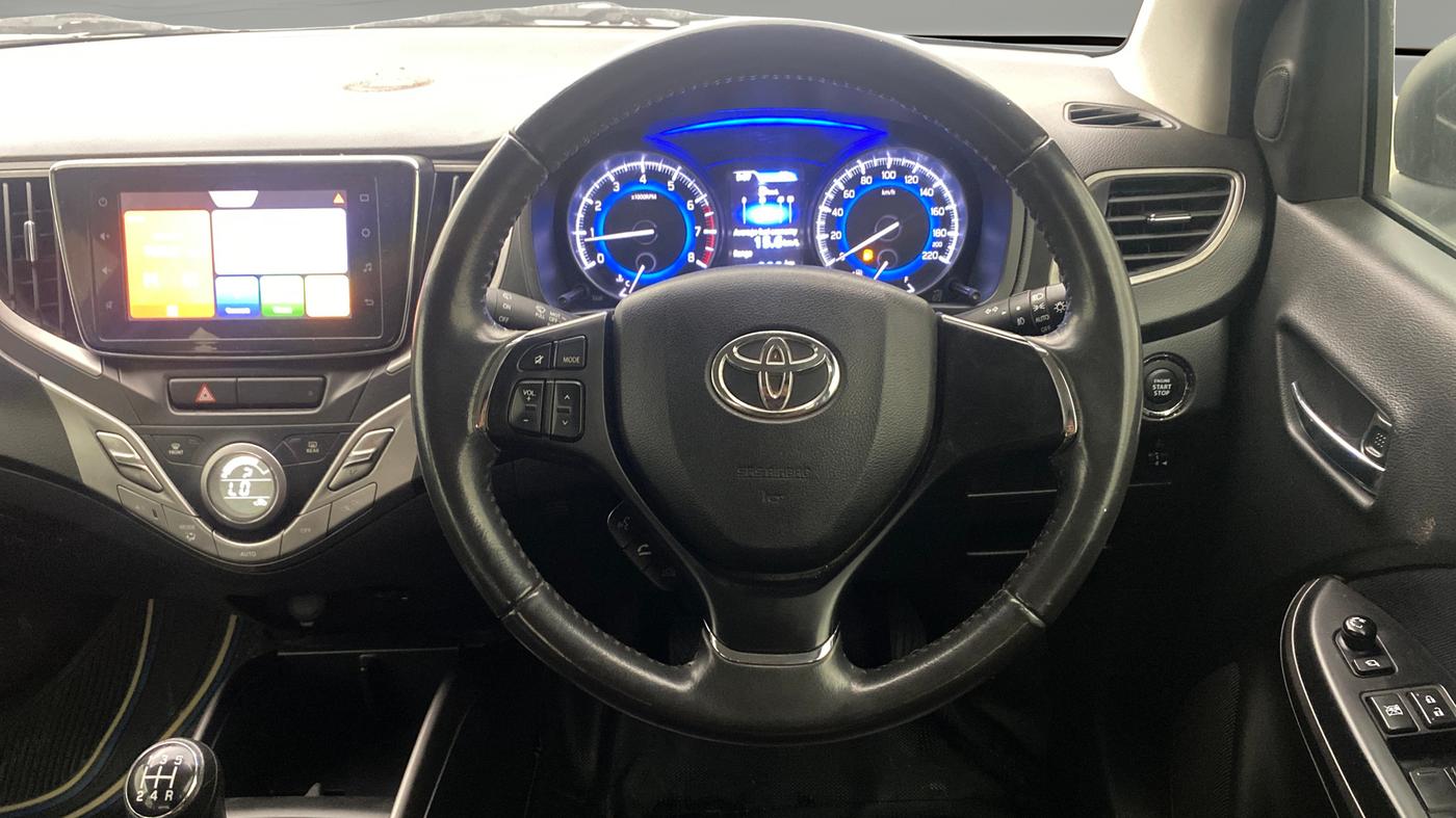 2020 Toyota Glanza V, Petrol, Manual, 67,131 km, Steering Wheel Close Up