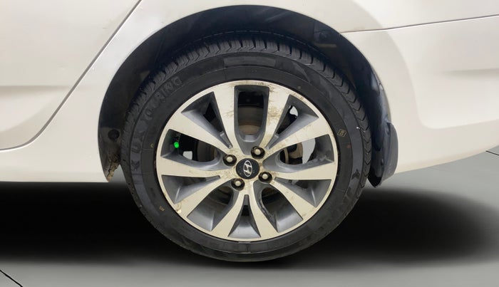 2014 Hyundai Verna FLUIDIC 1.6 CRDI SX, Diesel, Manual, 73,918 km, Left Rear Wheel