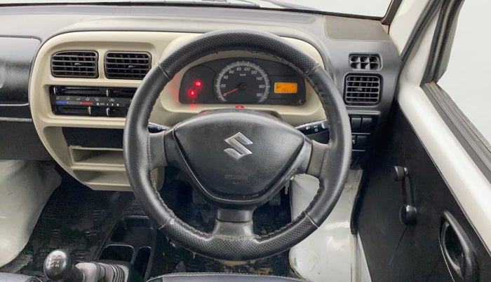 2022 Maruti Eeco 5 STR AC (O), Petrol, Manual, 25,516 km, Steering Wheel Close Up