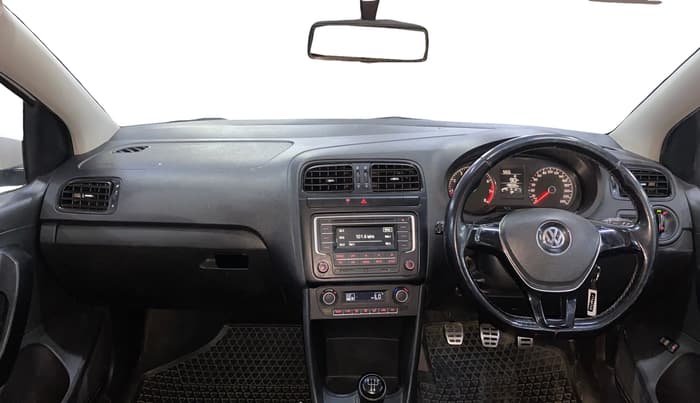 2017 Volkswagen Vento HIGHLINE 1.6 MPI, Petrol, Manual, 49,026 km, Dashboard