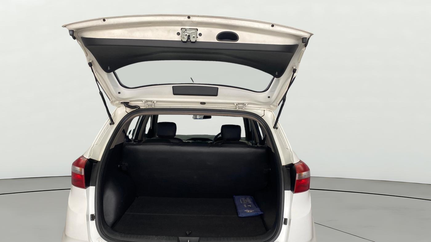 2016 Hyundai Creta E PLUS 1.6 PETROL, Petrol, Manual, 61,202 km, Boot Door Open