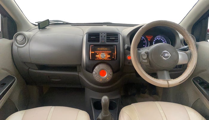 2013 Nissan Sunny XV DIESEL, Diesel, Manual, 1,20,954 km, Dashboard