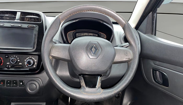 2015 Renault Kwid RXT 0.8 (O), Petrol, Manual, 1,05,206 km, Steering Wheel Close Up