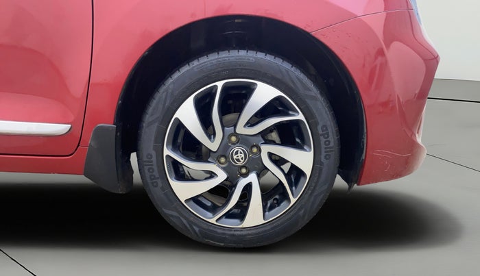 2022 Toyota Glanza V, Petrol, Manual, 88,072 km, Right Front Wheel