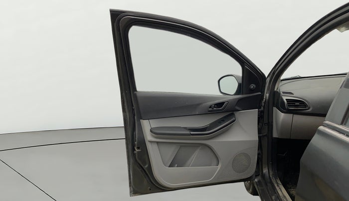 2022 Tata Tiago XM CNG, CNG, Manual, 98,417 km, LHS Front Door