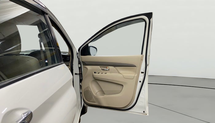 2019 Maruti Ertiga VXI SHVS, Petrol, Manual, 86,892 km, RHS Front Door