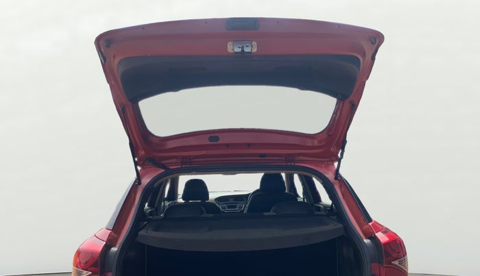 2016 Hyundai Elite i20 SPORTZ 1.2, Petrol, Manual, 1,14,179 km, Boot Door Open