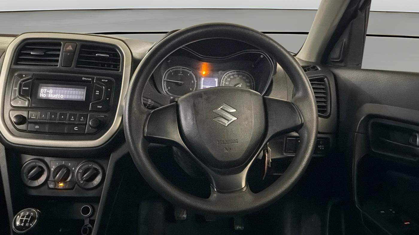 2019 Maruti Vitara Brezza VDI, Diesel, Manual, 68,648 km, Steering Wheel Close Up