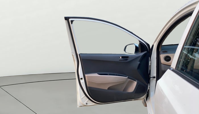 2018 Hyundai Grand i10 MAGNA 1.2 KAPPA VTVT, Petrol, Manual, 67,189 km, LHS Front Door