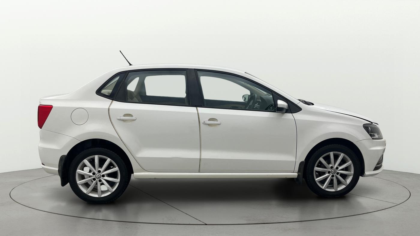 2017 Volkswagen Ameo HIGHLINE1.2L PLUS 16 ALLOY, Petrol, Manual, 71,867 km, Right Side View