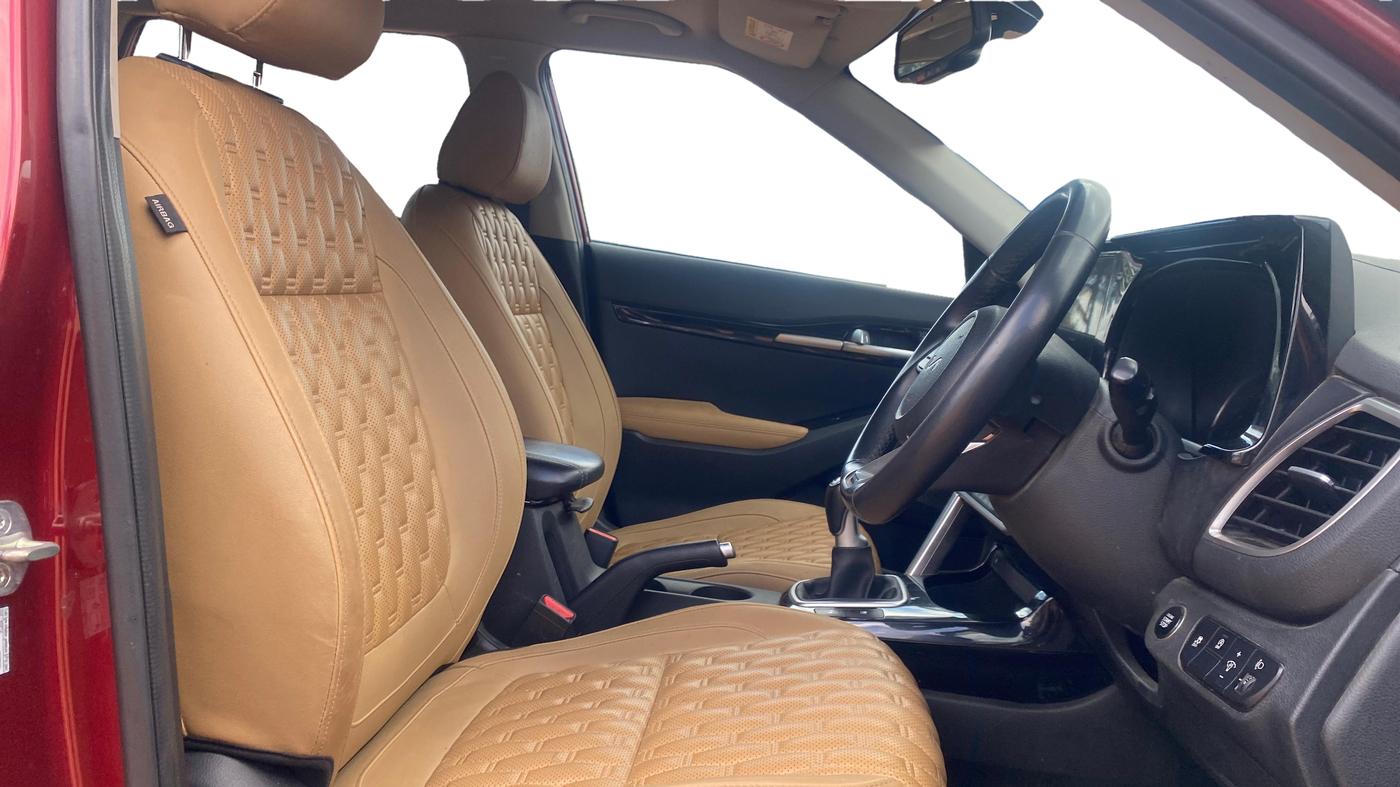 2023 KIA SELTOS  HTX PLUS 1.5 DIESEL IMT DUAL TONE, Diesel, Manual, 78,022 km, Right Side Front Door Cabin