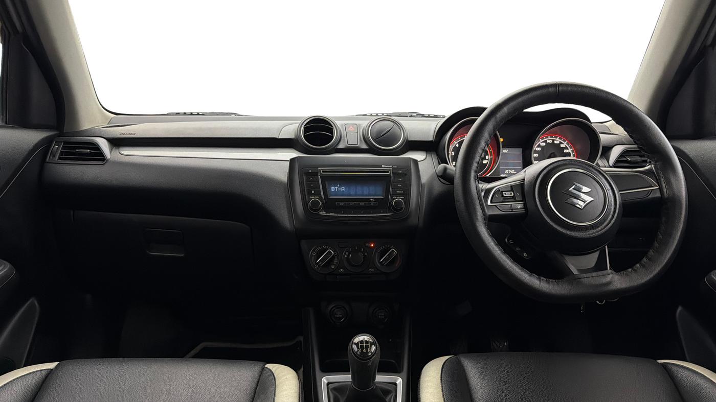 2018 Maruti Swift VXI, Petrol, Manual, 15,729 km, Dashboard