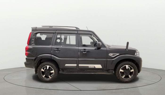 2023 Mahindra SCORPIO CLASSIC S11 7STR, Diesel, Manual, 43,948 km, Right Side View
