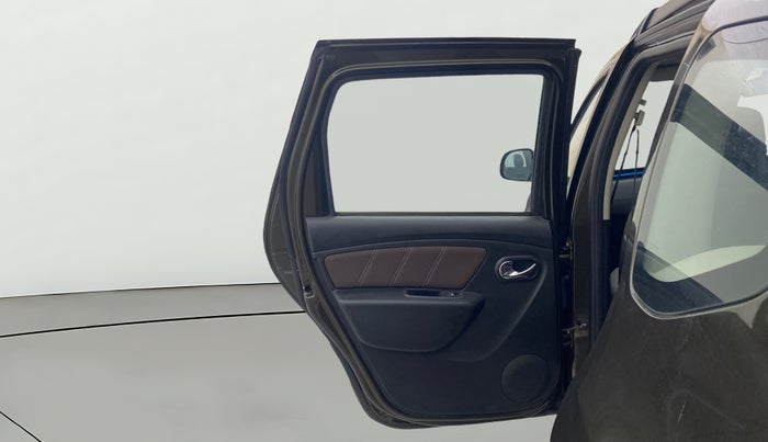 2021 Renault Duster RXZ 1.3 TURBO PETROL MT, Petrol, Manual, 38,941 km, LHS Rear Door