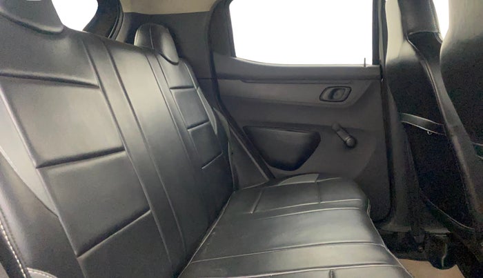 2016 Renault Kwid RXT 0.8, Petrol, Manual, 31,384 km, Right Side Rear Door Cabin