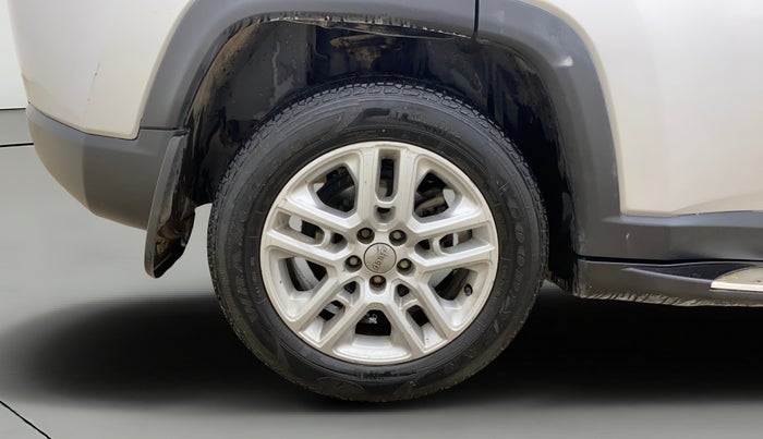 2017 Jeep Compass LIMITED 2.0 DIESEL, Diesel, Manual, 1,06,428 km, Right Rear Wheel