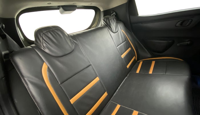 2017 Renault Kwid RXT 1.0, Petrol, Manual, 65,079 km, Right Side Rear Door Cabin