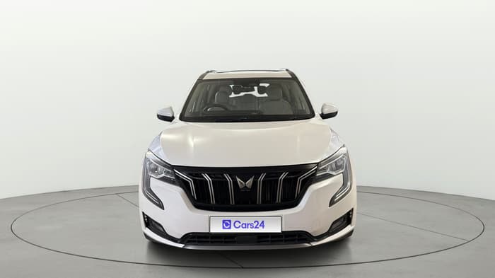2025 Mahindra XUV700 AX 7 P MT 7 STR, Petrol, Manual, 42,312 km, Front