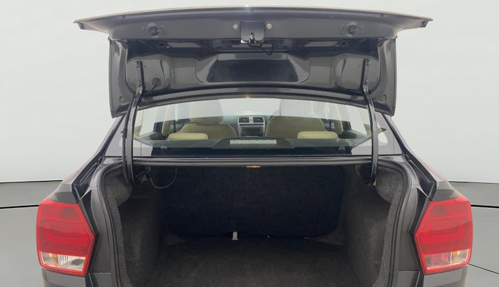 2016 Volkswagen Ameo HIGHLINE1.2L, Petrol, Manual, 40,904 km, Boot Door Open