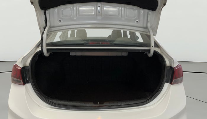 2018 Hyundai Verna 1.6 VTVT SX, Petrol, Manual, 67,466 km, Boot Open Zoomed View