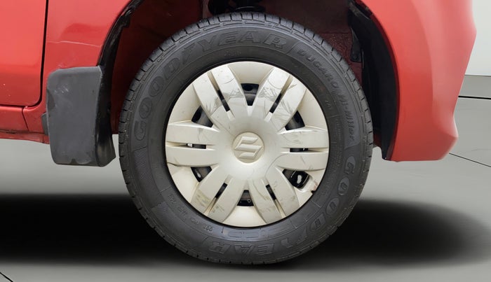 2017 Maruti Alto 800 LXI, Petrol, Manual, 69,644 km, Right Front Wheel