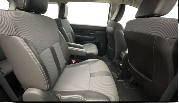 2022 Maruti XL6 ZETA MT, Petrol, Manual, 85,729 km, Right Side Rear Door Cabin