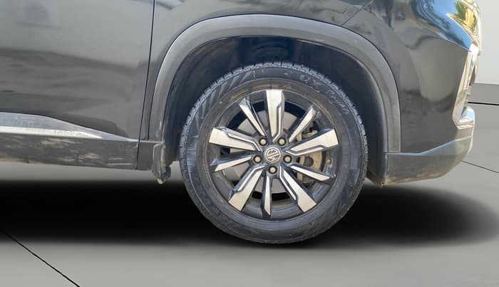 2019 MG HECTOR SHARP 1.5 DCT PETROL, Petrol, Automatic, 1,18,069 km, Right Front Wheel